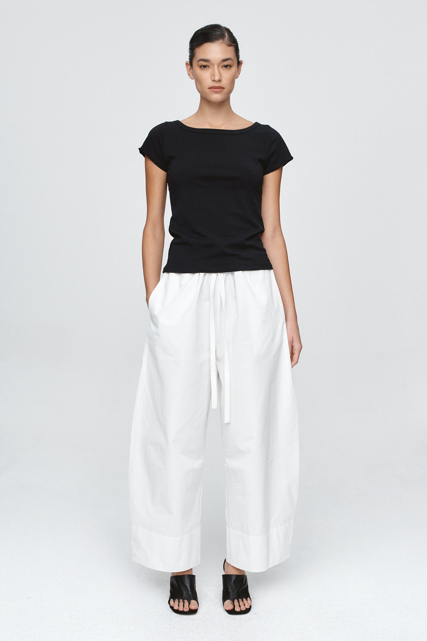 LILL TEE - BLACK | Marle