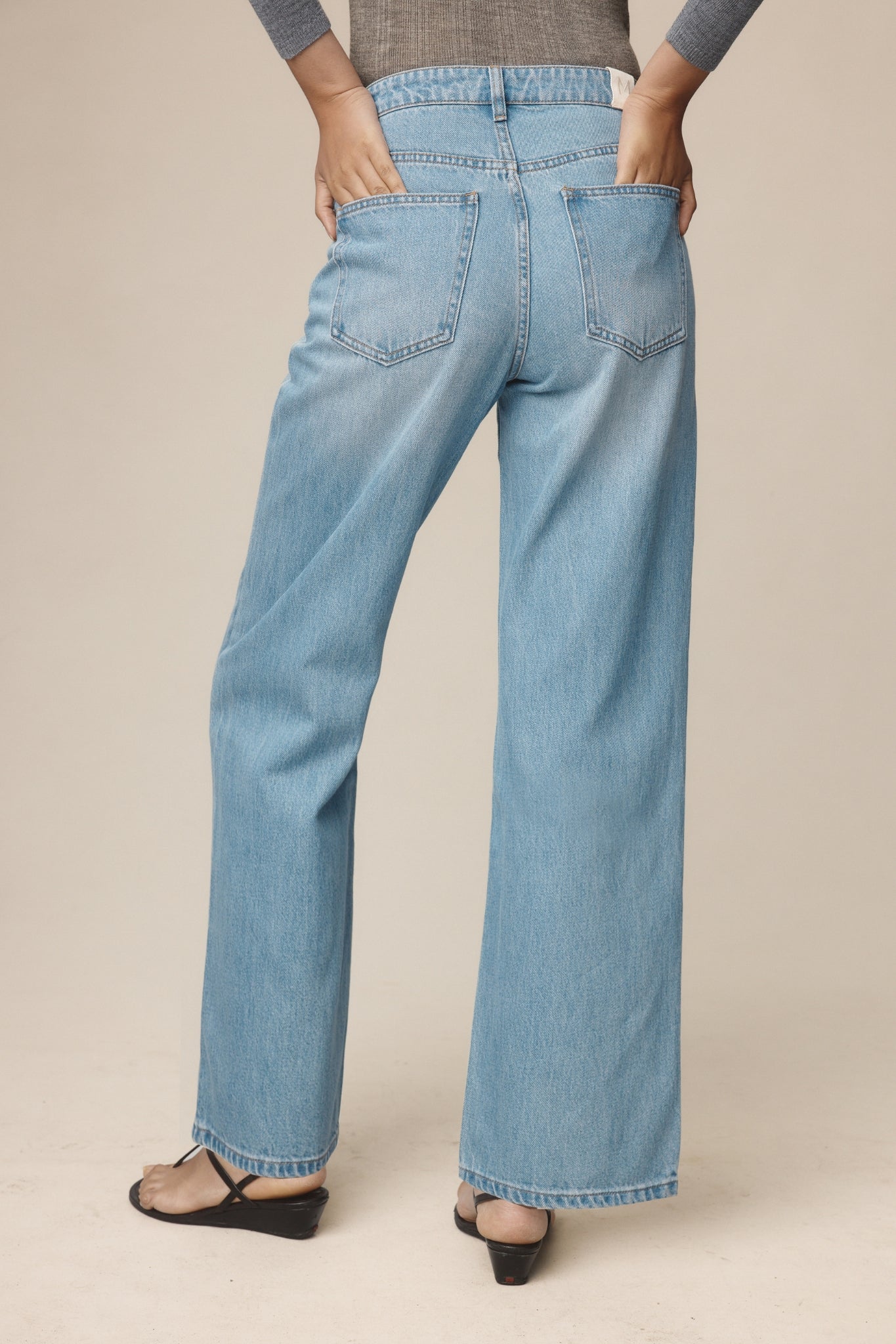 WIDE LEG JEAN - CLASSIC WASH