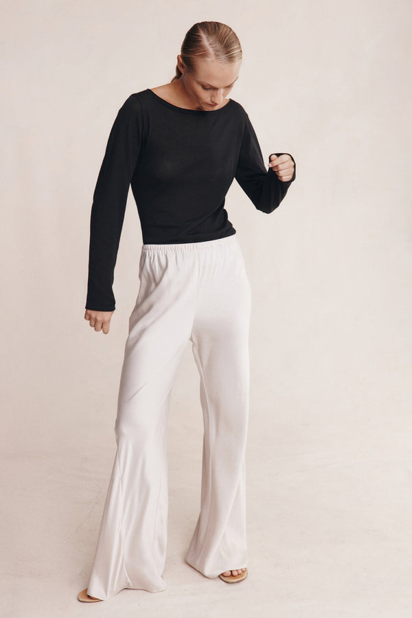 ALICIA PANT - PEARL