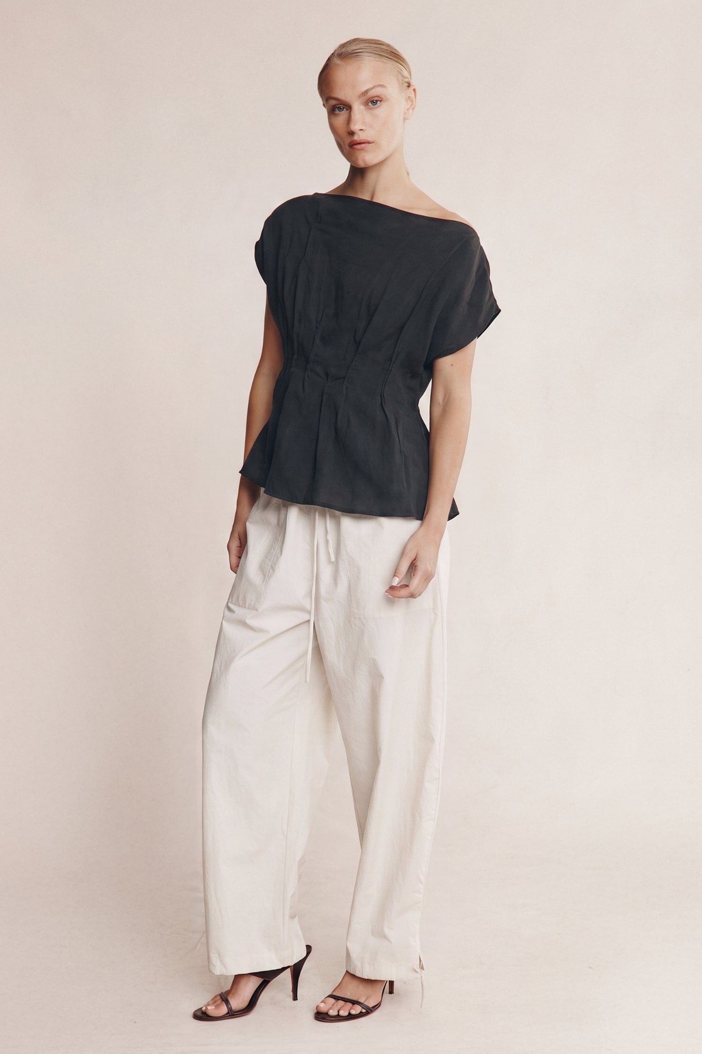 GAIA TOP - BLACK