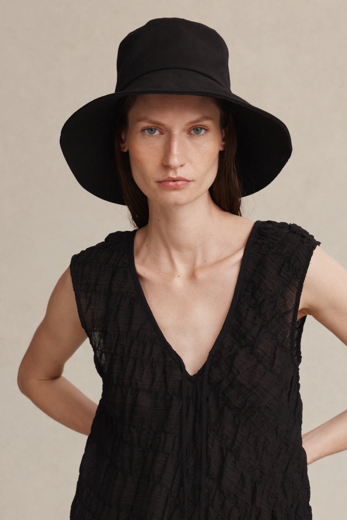 NONNA HAT - BLACK