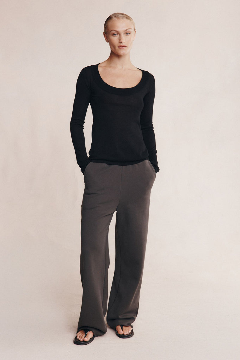VENEDA TOP - BLACK
