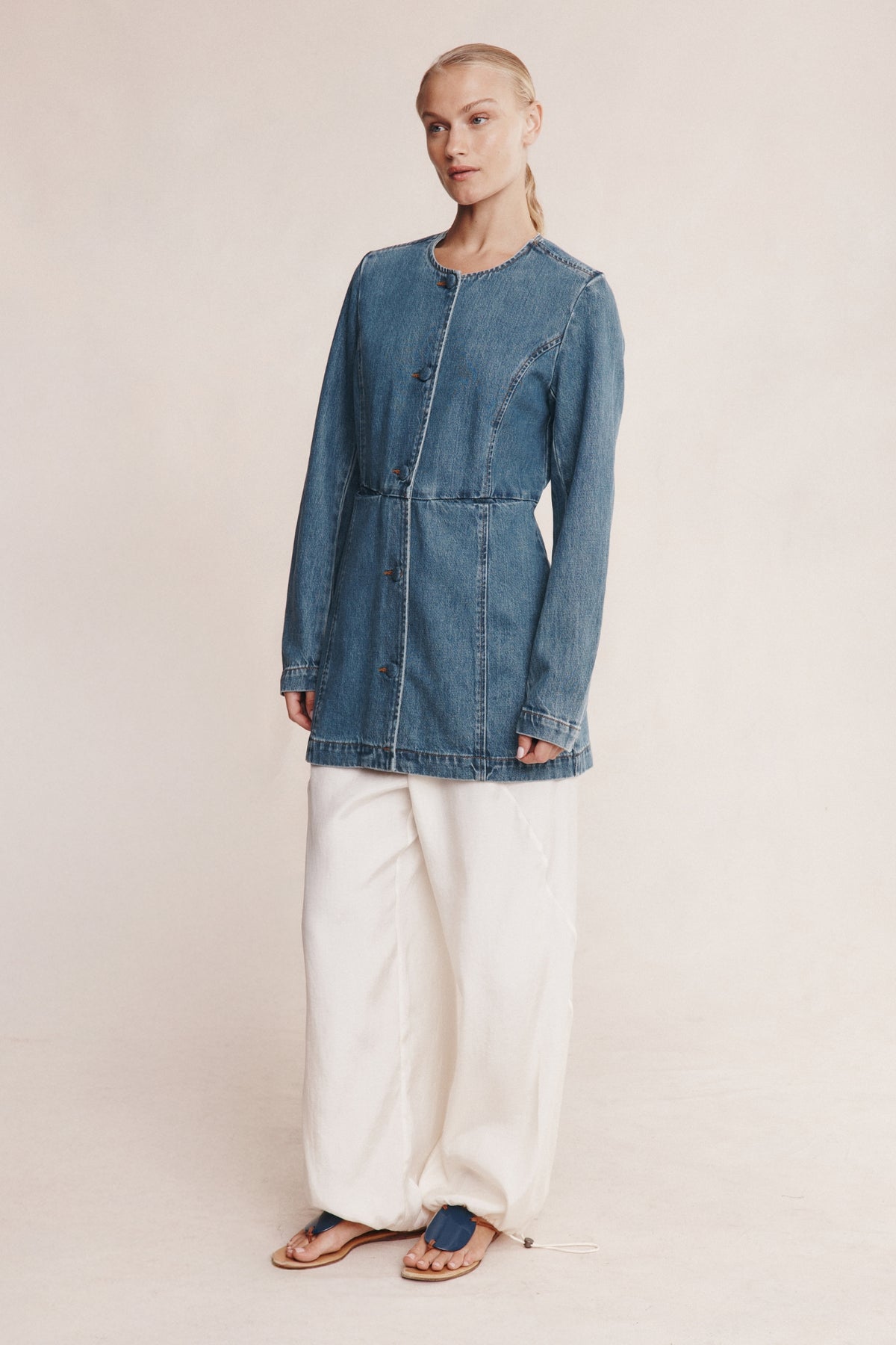 RIANA JACKET - LIGHT WASH