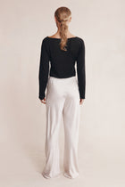 ALICIA PANT - PEARL