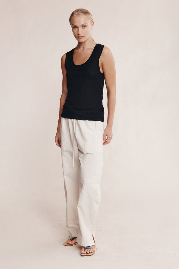 VENEDA SINGLET - BLACK
