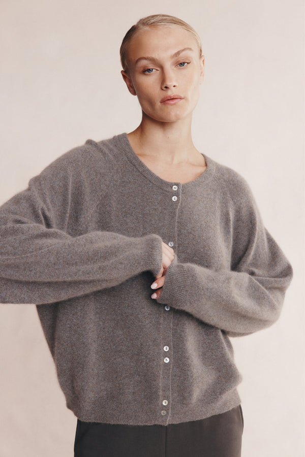 BABETTE CARDIGAN - SQUIRREL