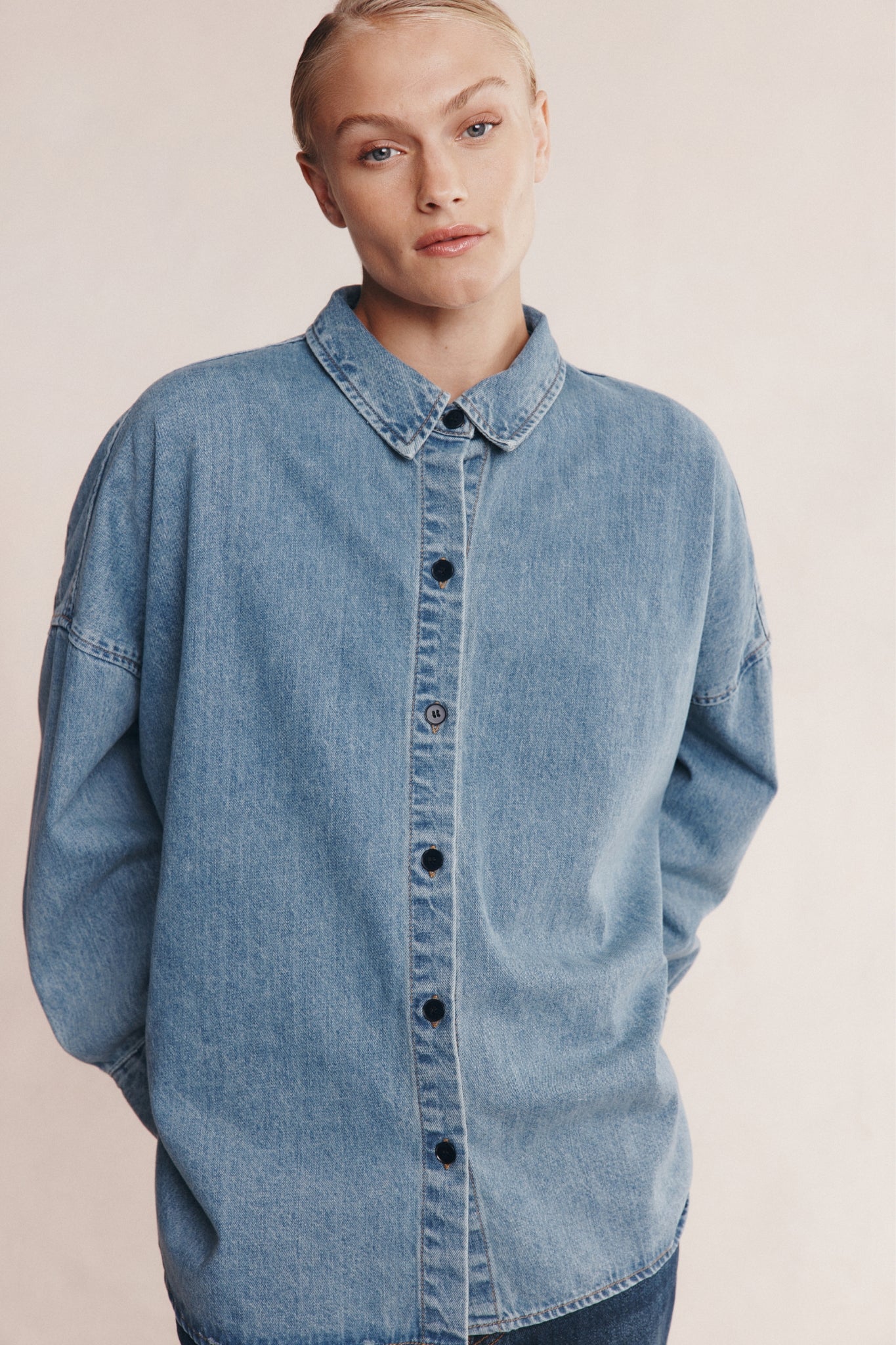 JORDY SHIRT - LIGHT WASH