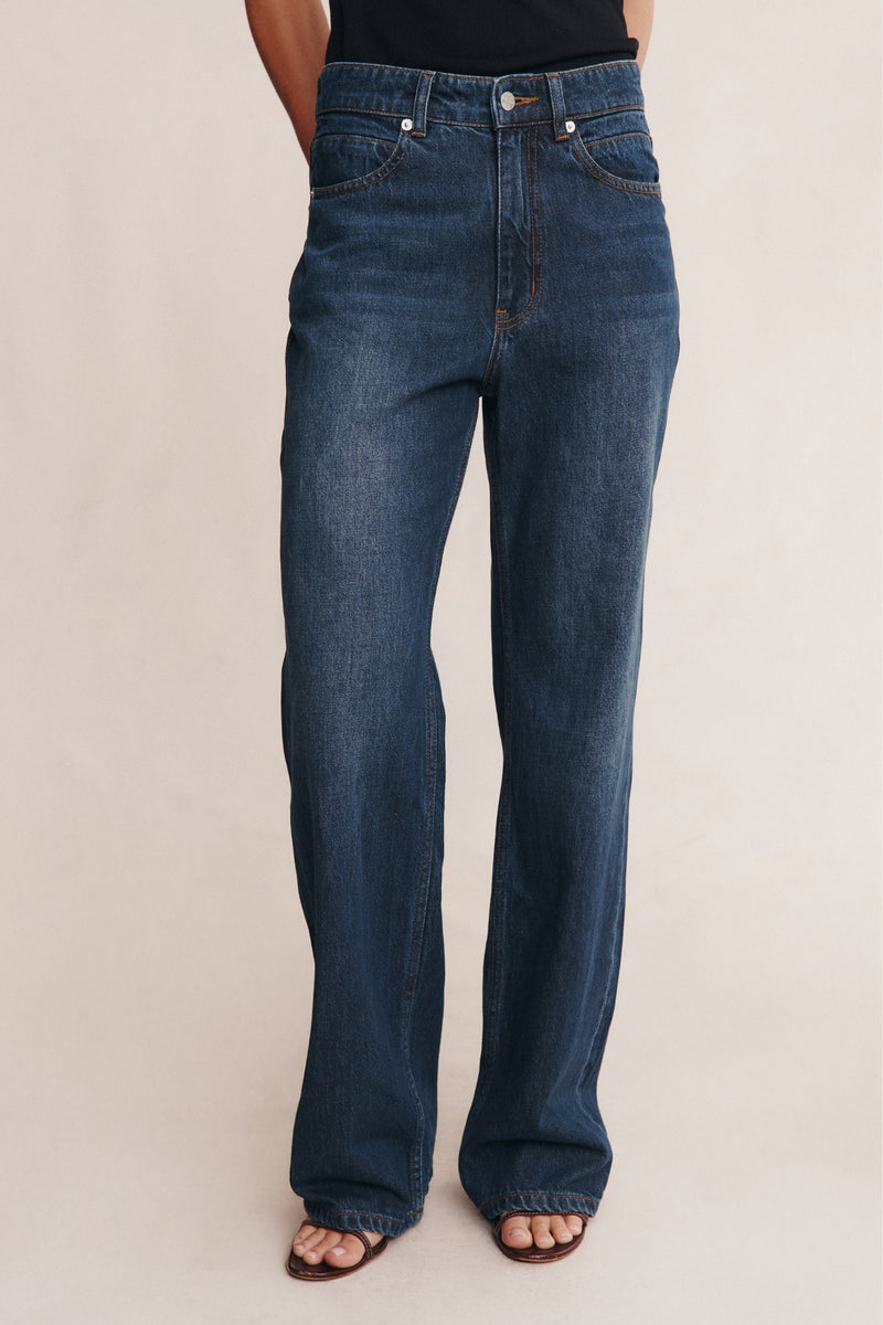 CLASSIC JEAN - DARK WASH