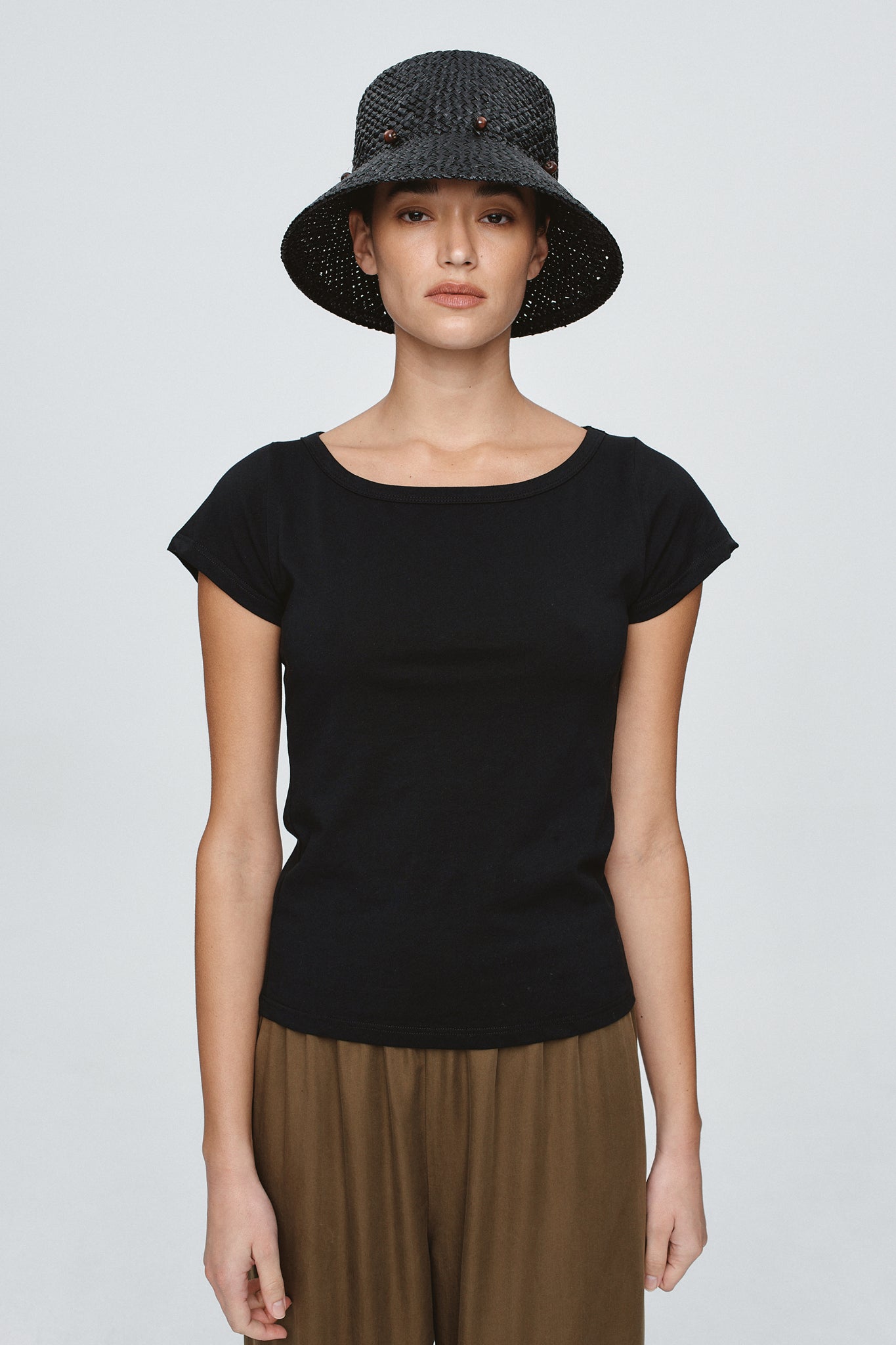 AVIA HAT - BLACK