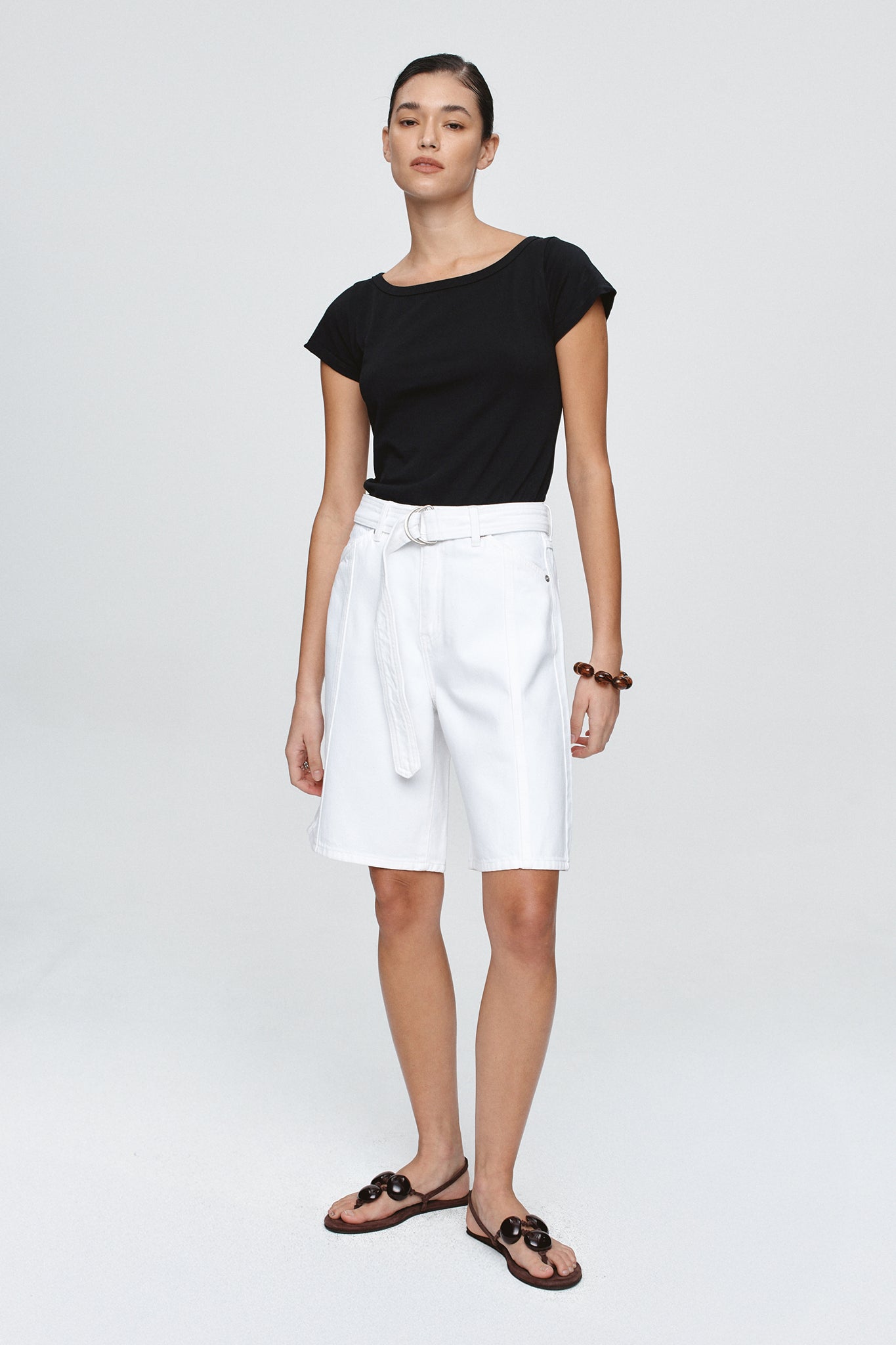 BELTED JEAN SHORT - BLANC
