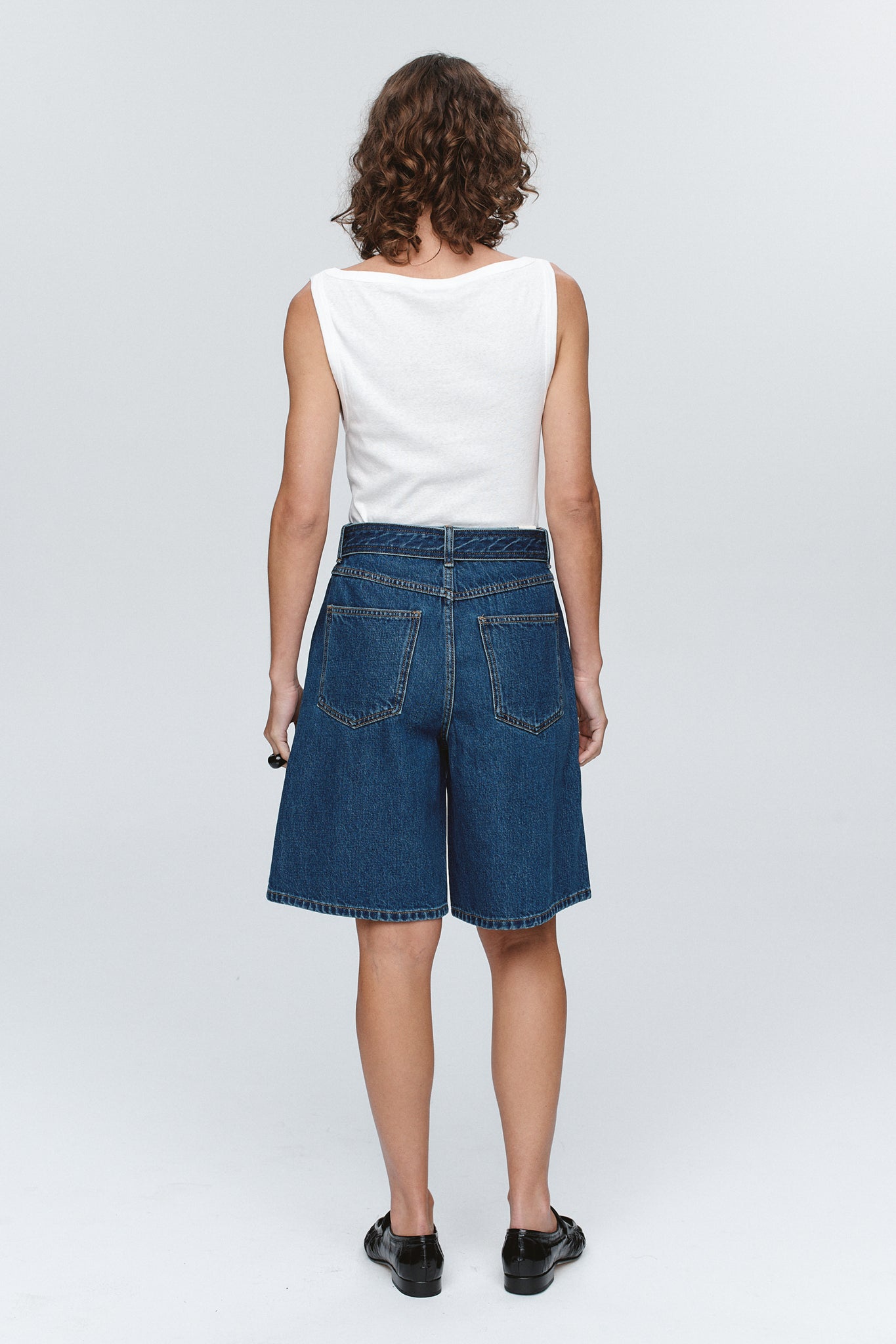 BELTED JEAN SHORT - WASHED INDIGO