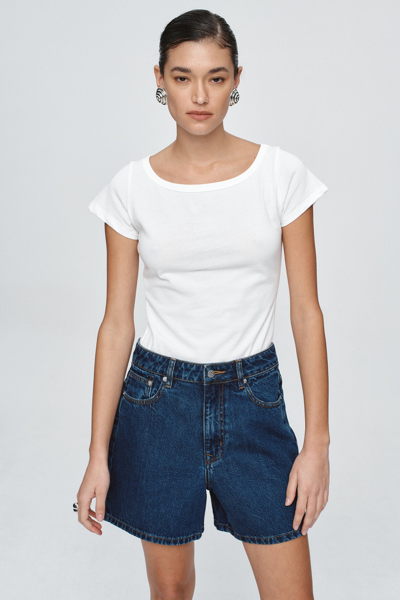 CLASSIC JEAN SHORT - CLASSIC BLUE
