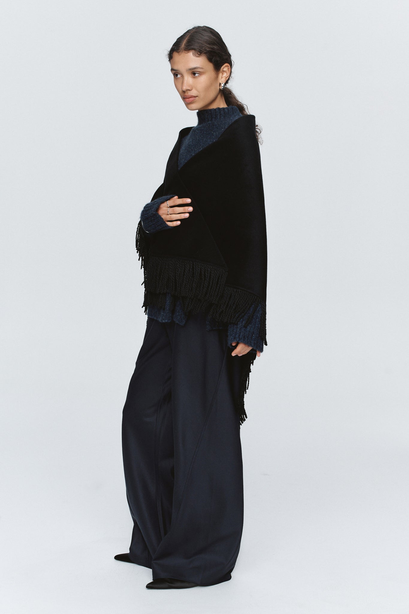 CORA SHAWL - BLACK