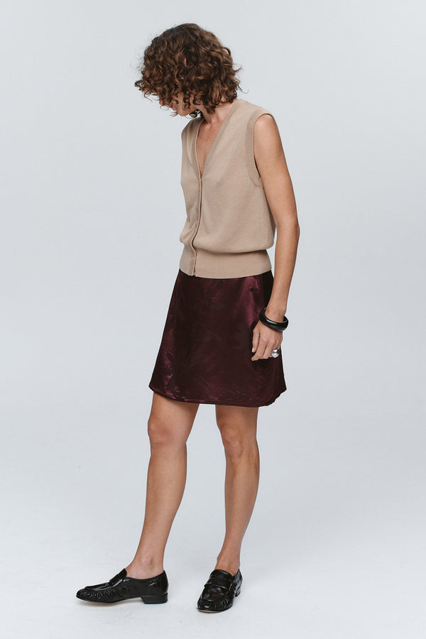 FOUNDATIONS VEST - ALMOND