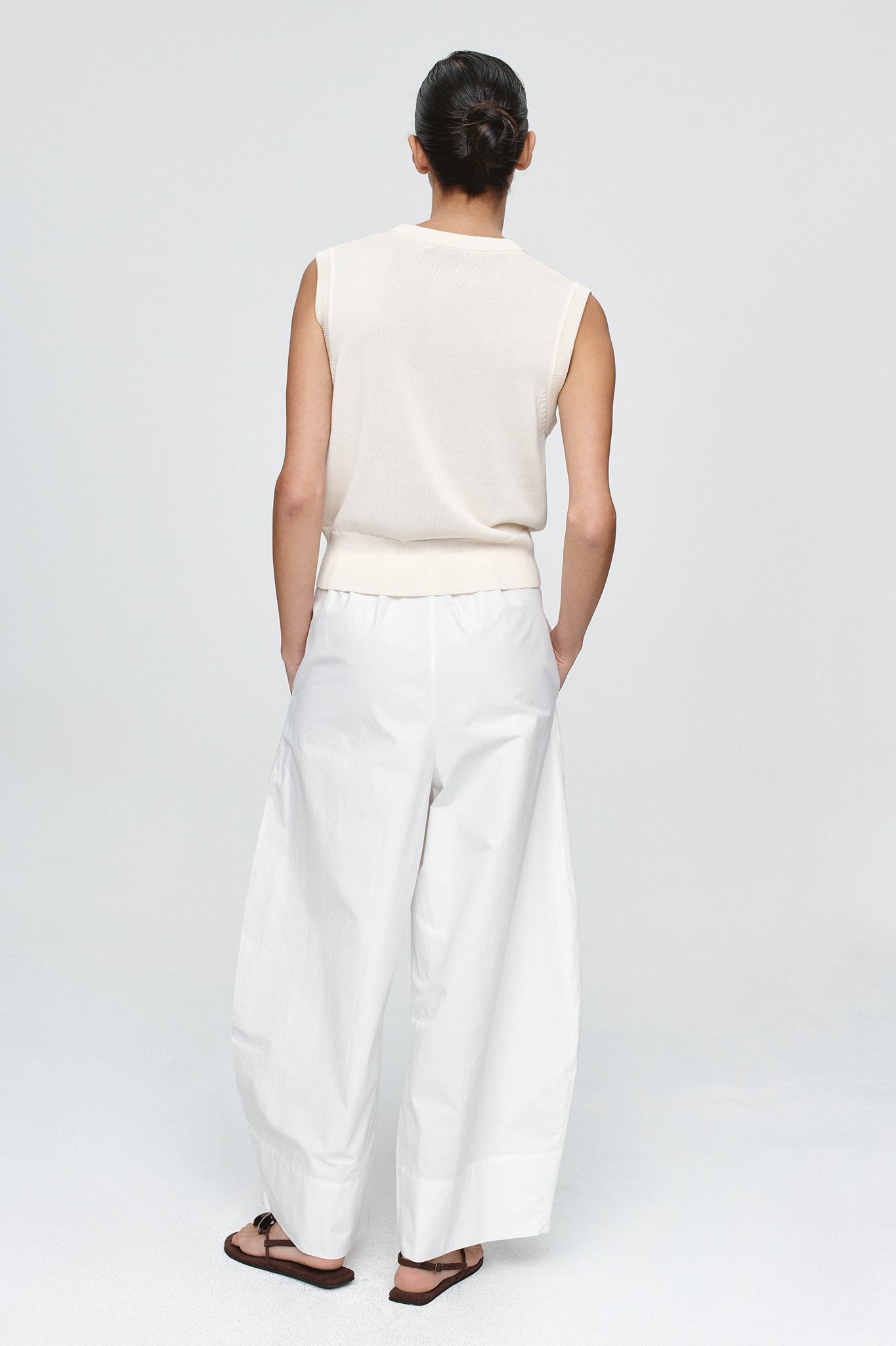 FOUNDATIONS VEST - IVORY