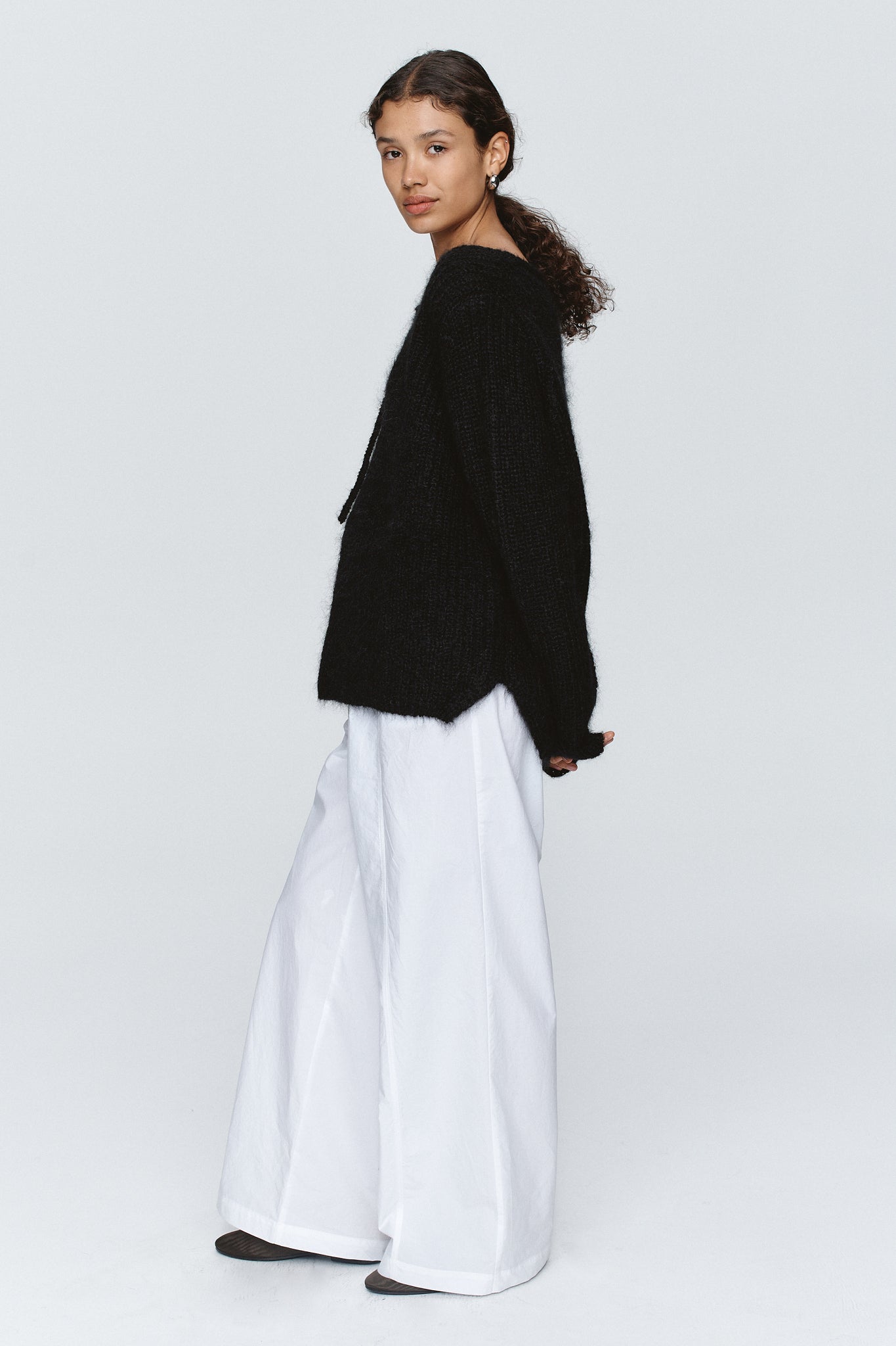 GABRIELLE JUMPER - BLACK