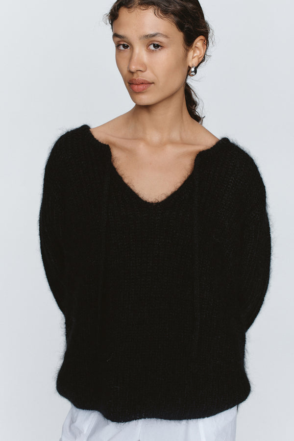 GABRIELLE JUMPER - BLACK