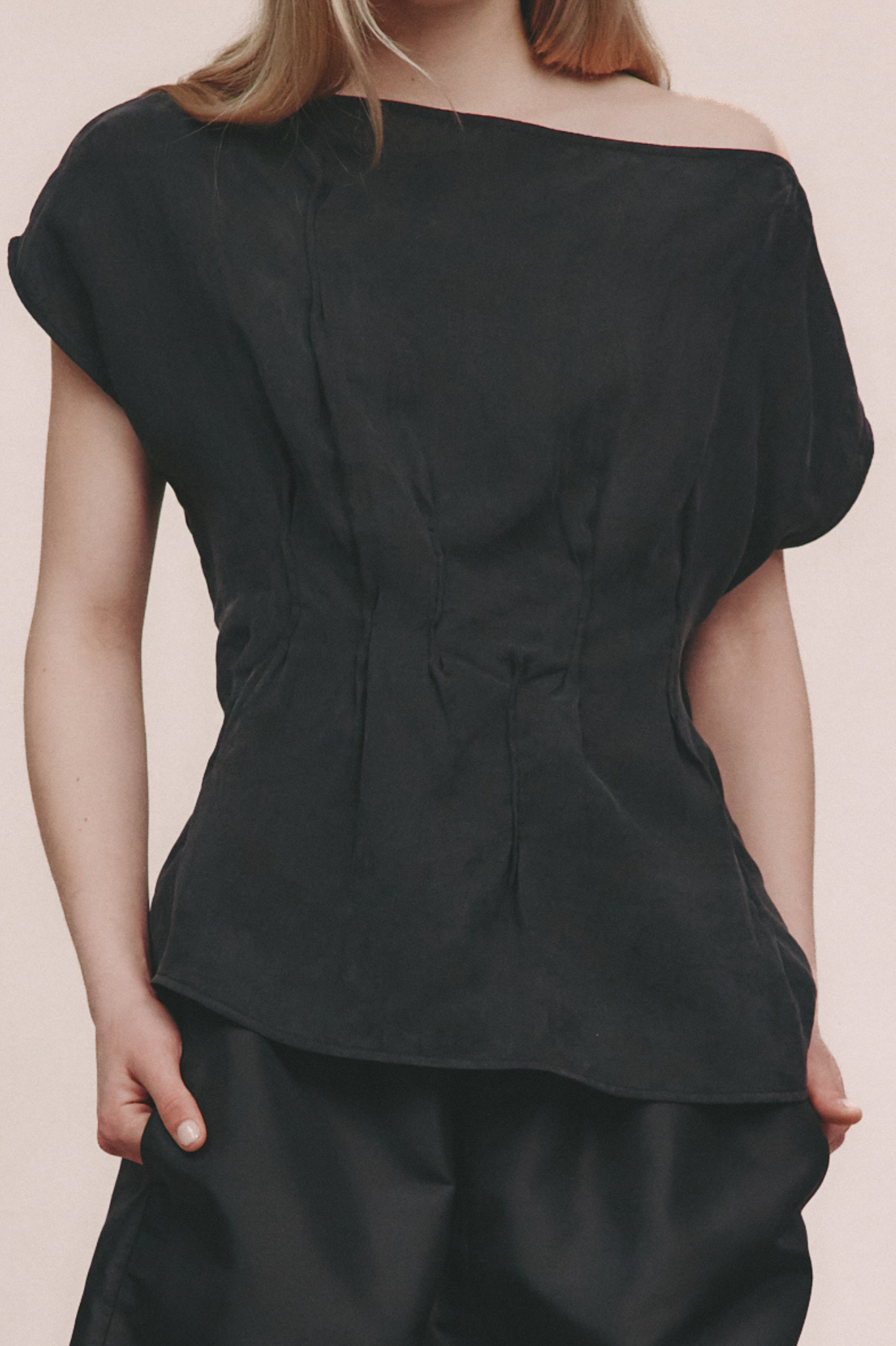 GAIA TOP - BLACK