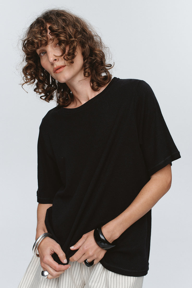 KENNA TEE - BLACK