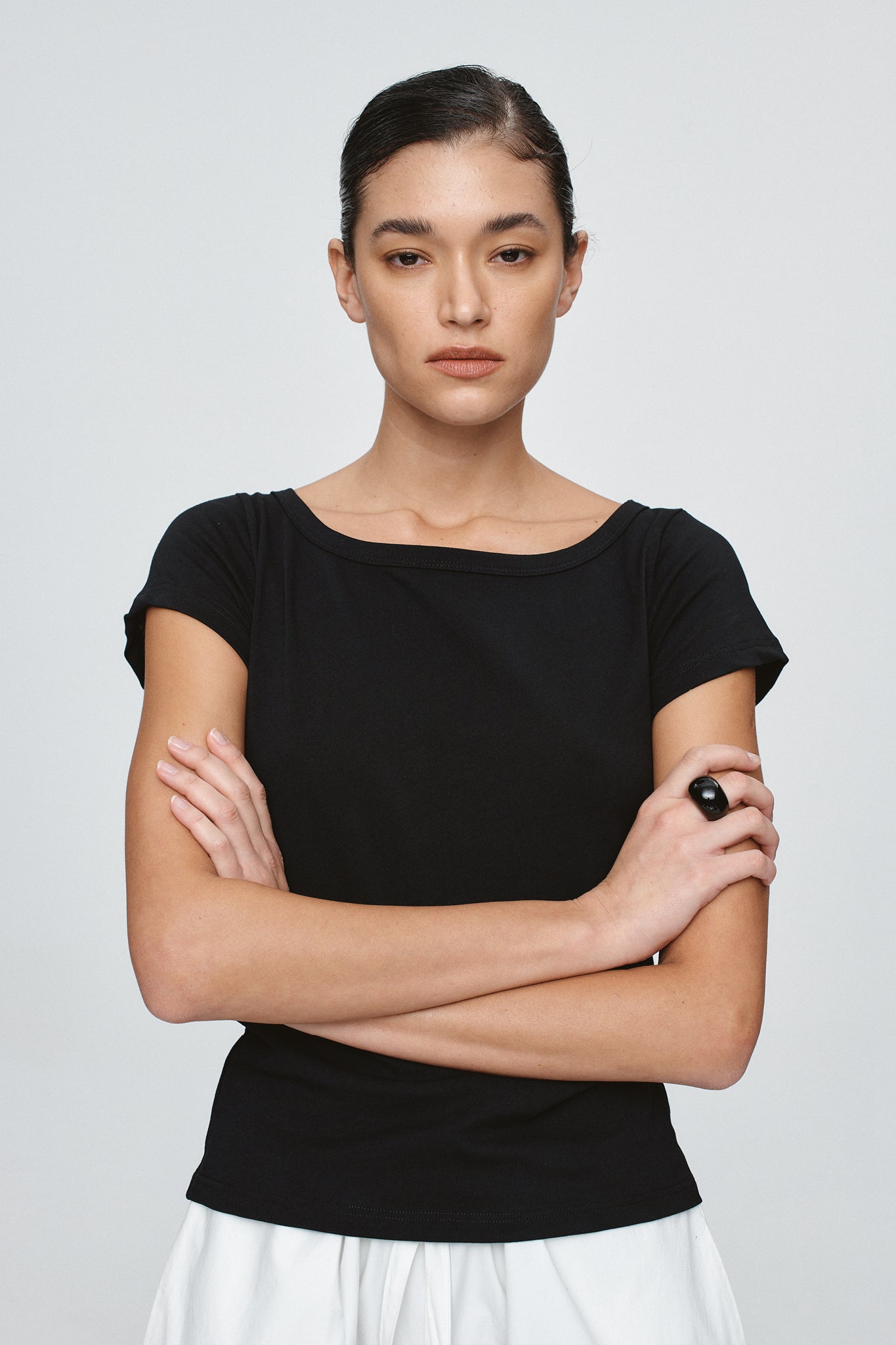 LILL TEE - BLACK