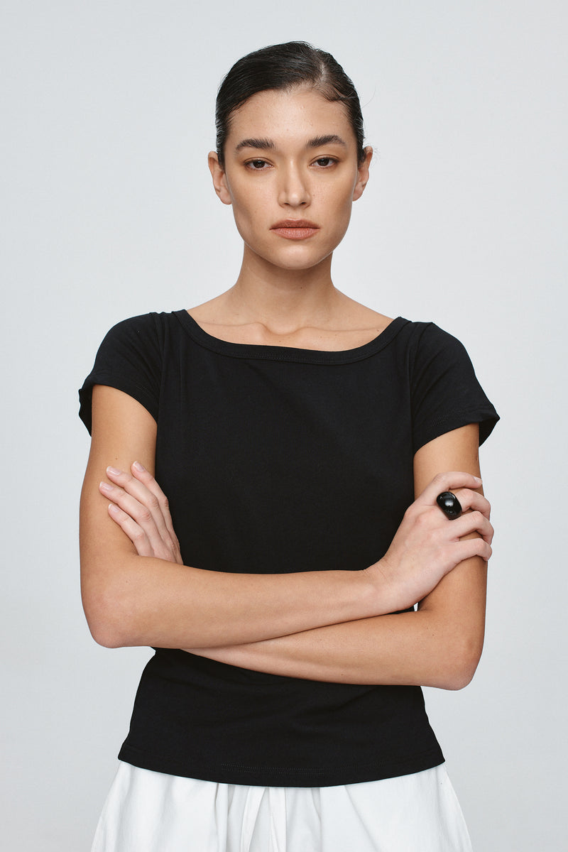 LILL TEE - BLACK