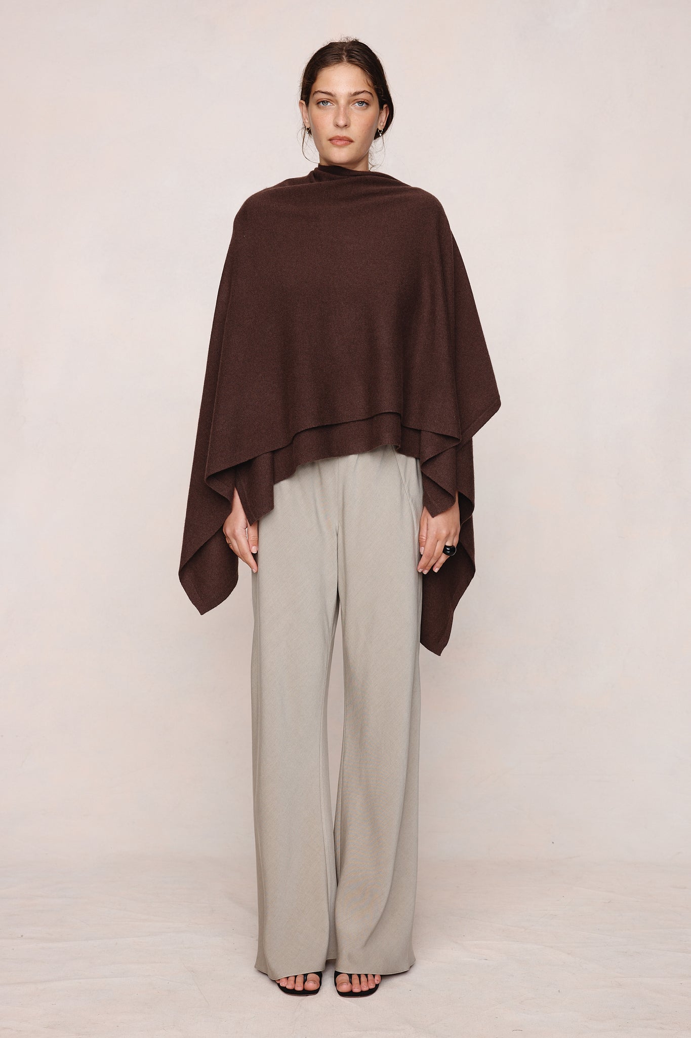MATILDA PONCHO - CAROB