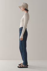 STRAIGHT LEG JEAN - MID BLUE