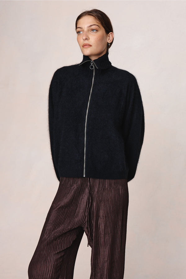 OSCAR ZIP UP - BLACK