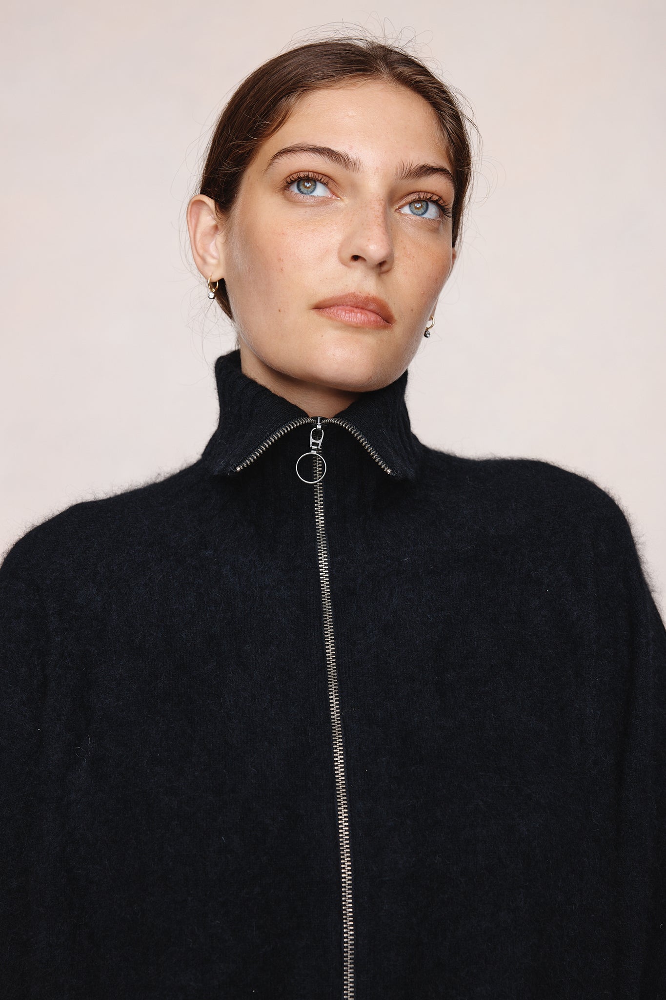 OSCAR ZIP UP - BLACK