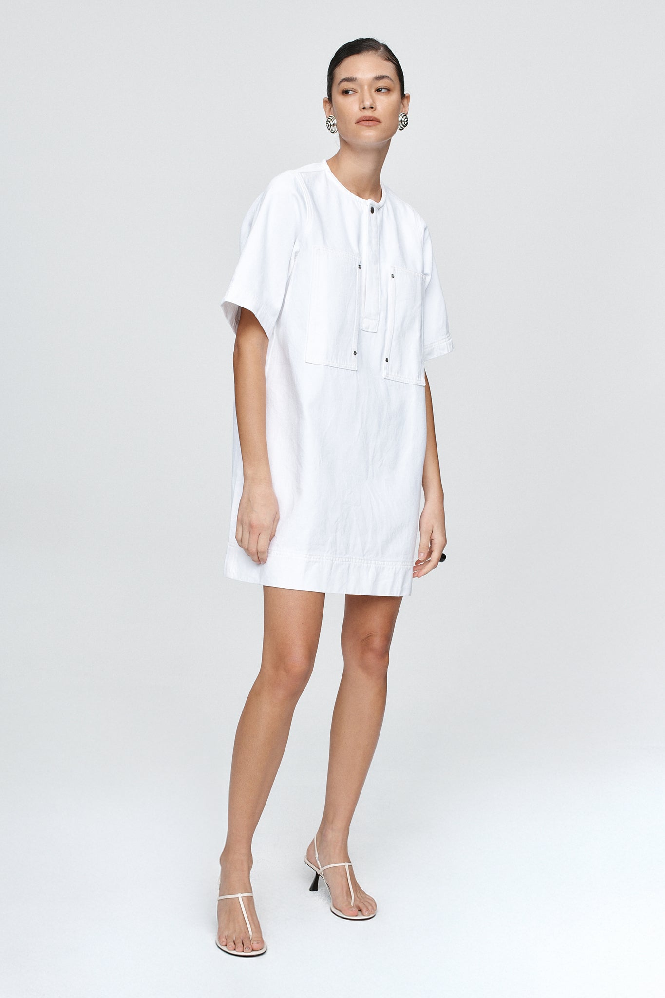 PATCH POCKET DRESS - BLANC