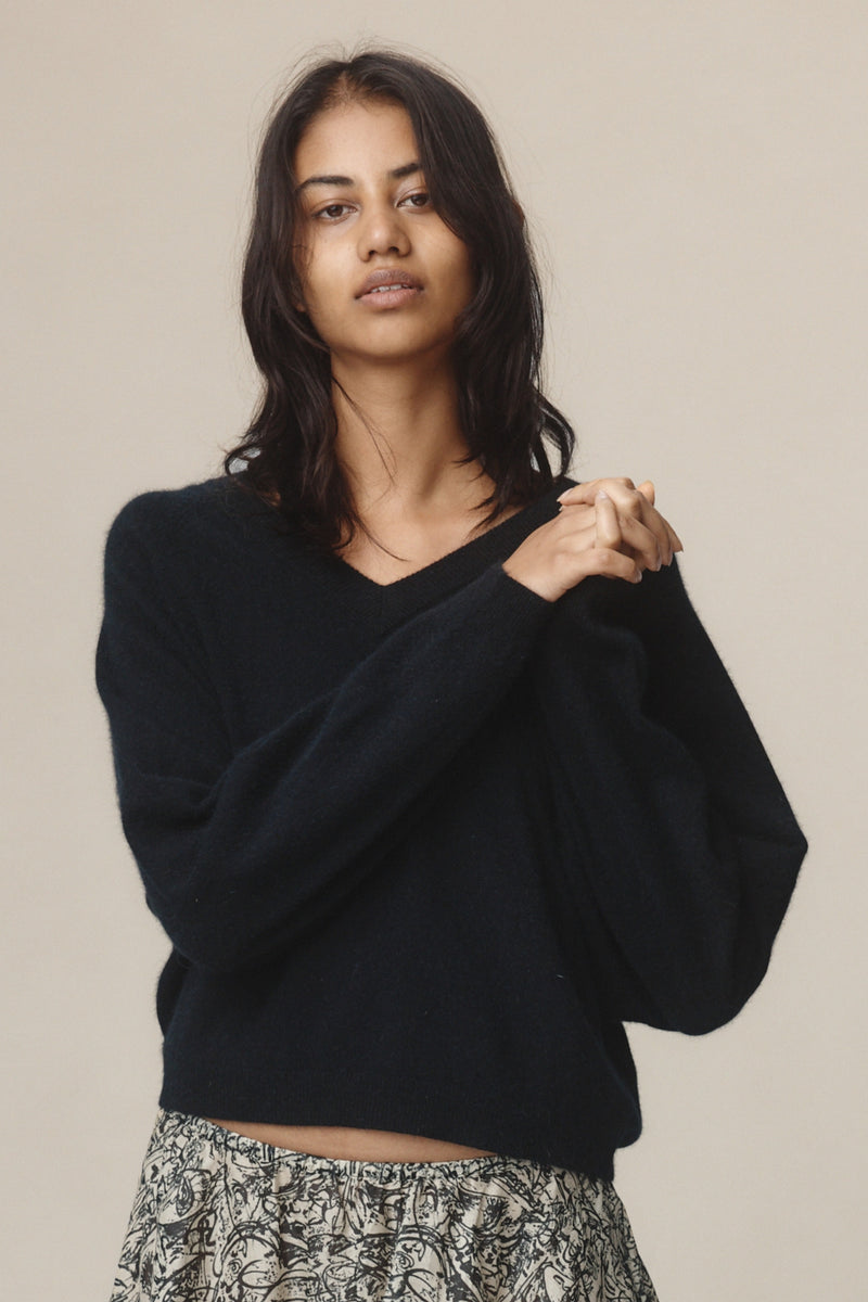 MOSS SWEATER - BLACK