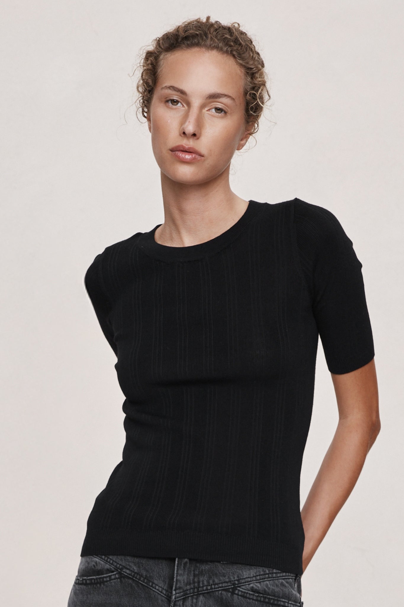 LAYLA TEE - BLACK