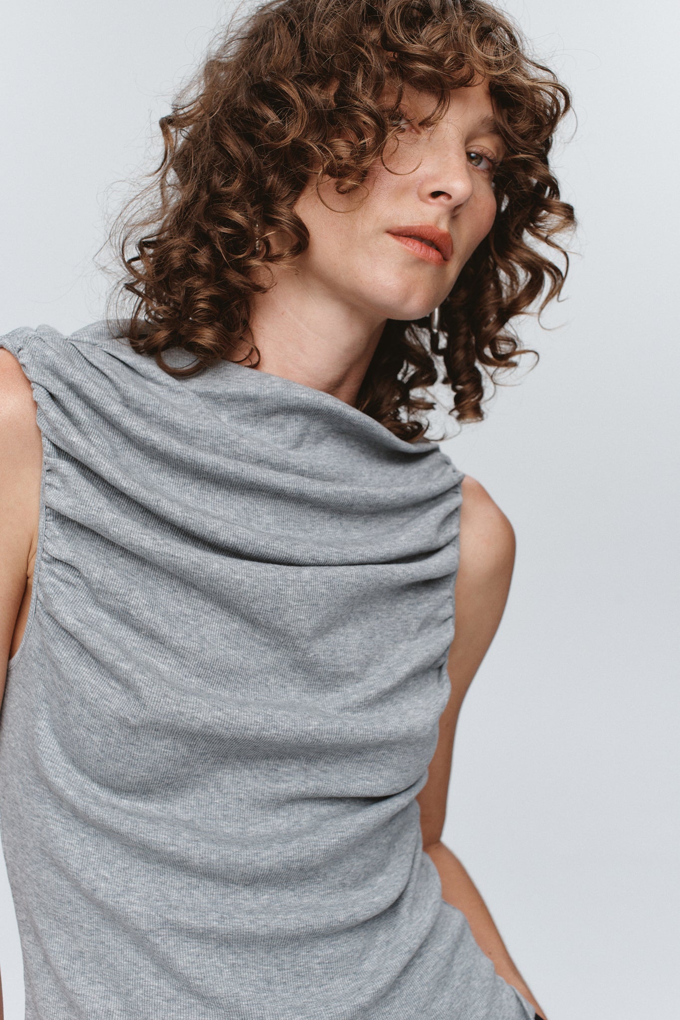 RISA SINGLET - GREY MARLE