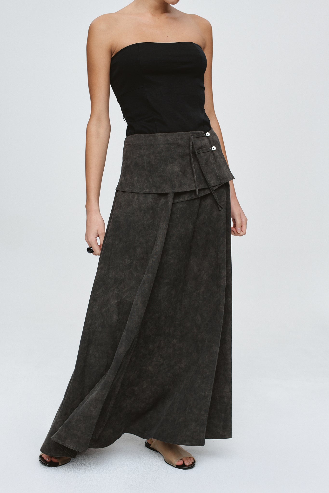 TAFFY SKIRT - WASHED BLACK