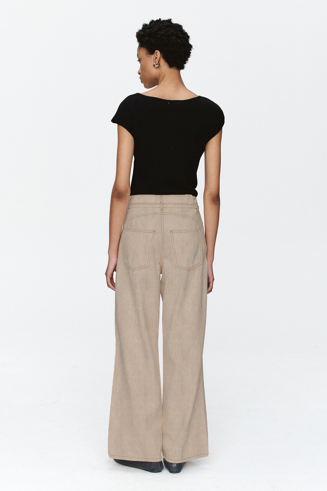 TIE CURVE SEAM JEAN - CHAI