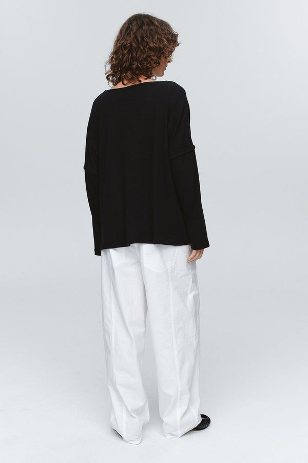YELENA TEE - BLACK