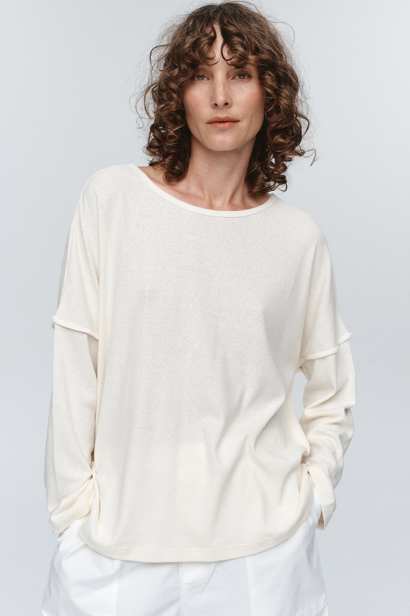 YELENA TEE - CRÈME