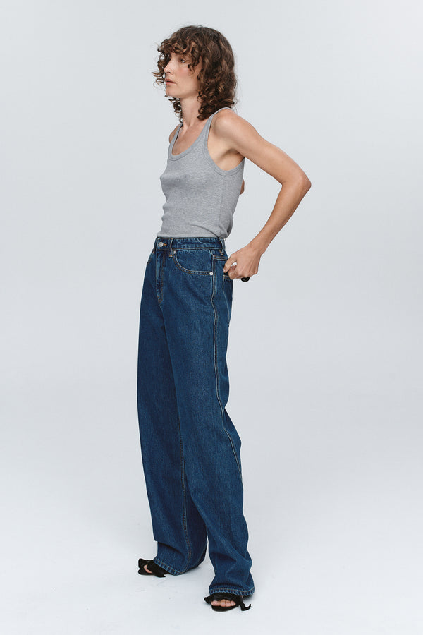 RELAXED CURVE JEAN - WASHED INDIGO